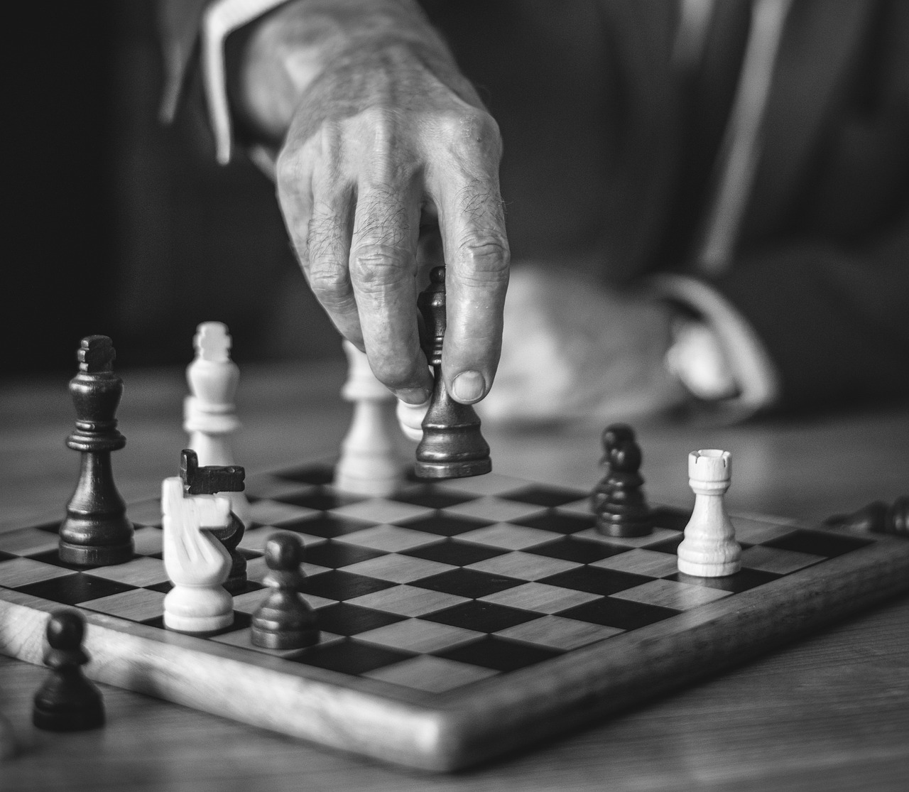 诺基亚N8，经典与创新的完美结合——重温手机界不朽传奇