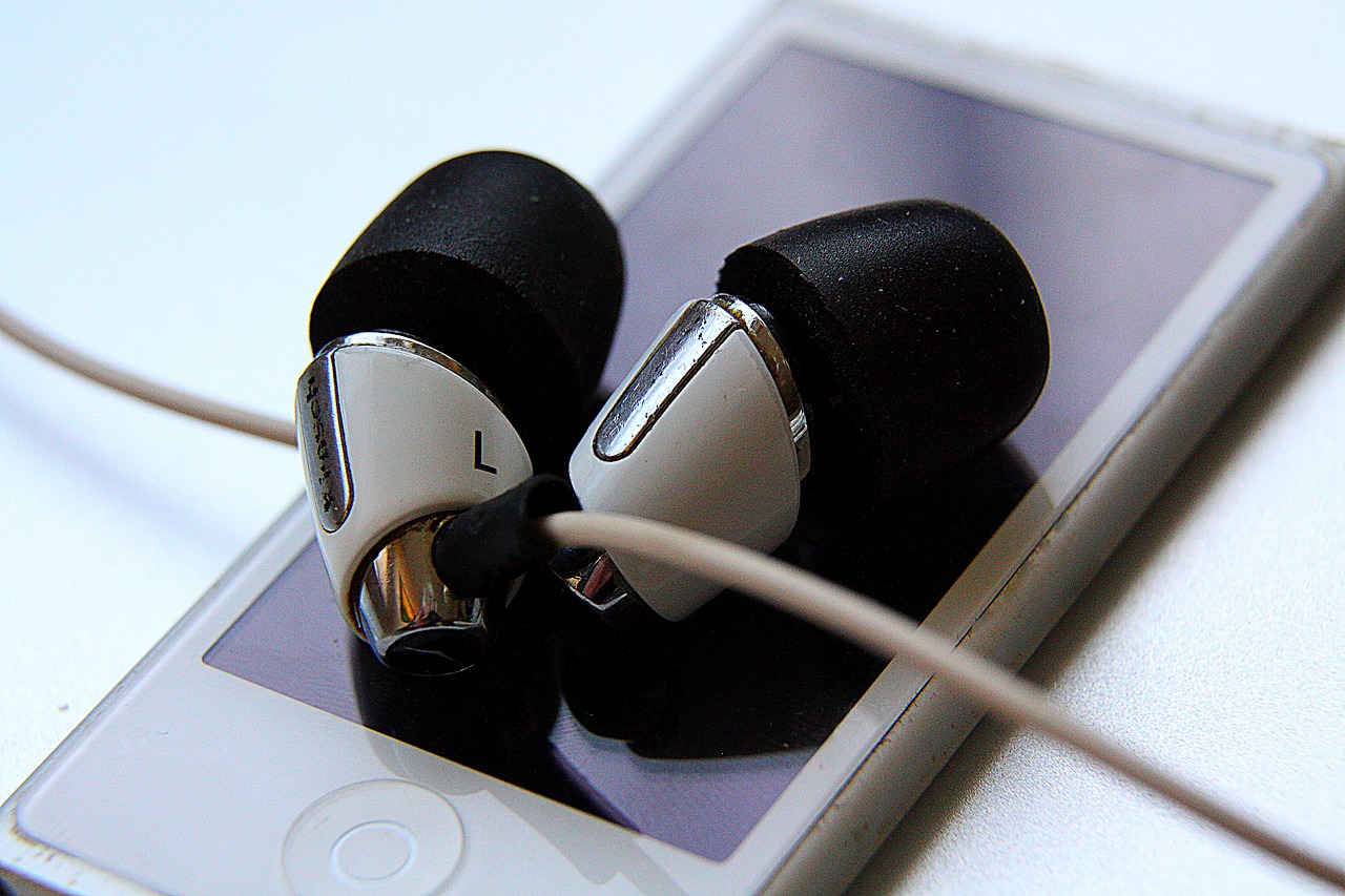 IPod Touch 4，经典与怀旧的音乐伴侣——深入解析其价值与市场定位