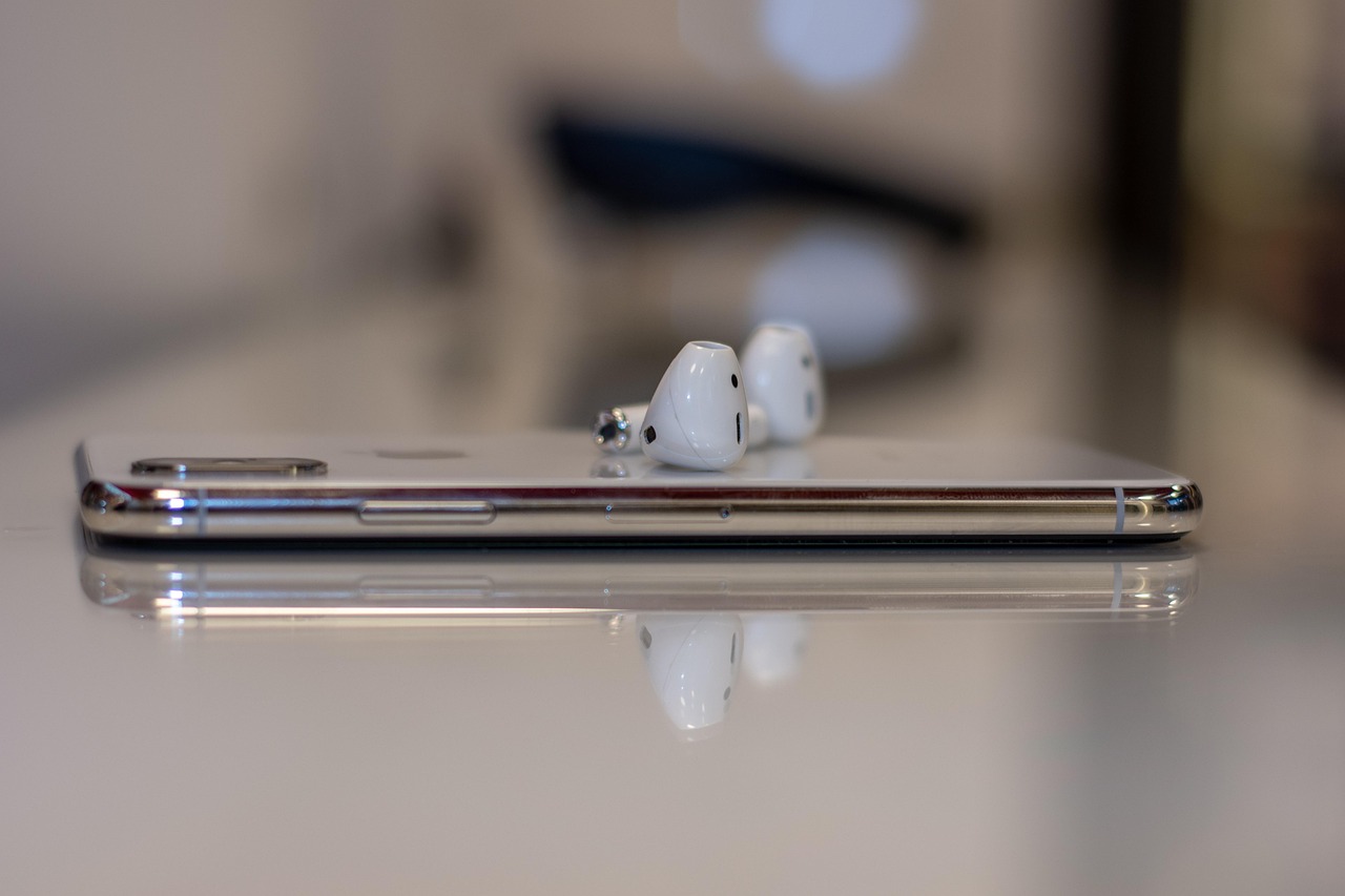 iPhone 7亮黑，经典设计与现代科技的完美融合