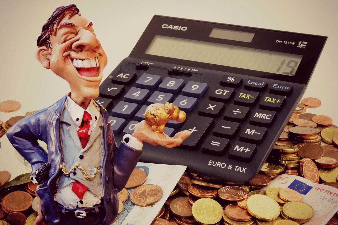 如何选择适合企业的考勤打卡机？全面解析与对比