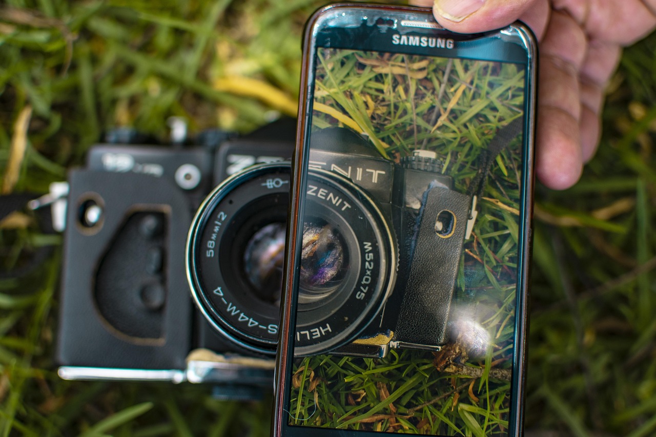 探索Galaxy K Zoom，智能手机摄影的革新者